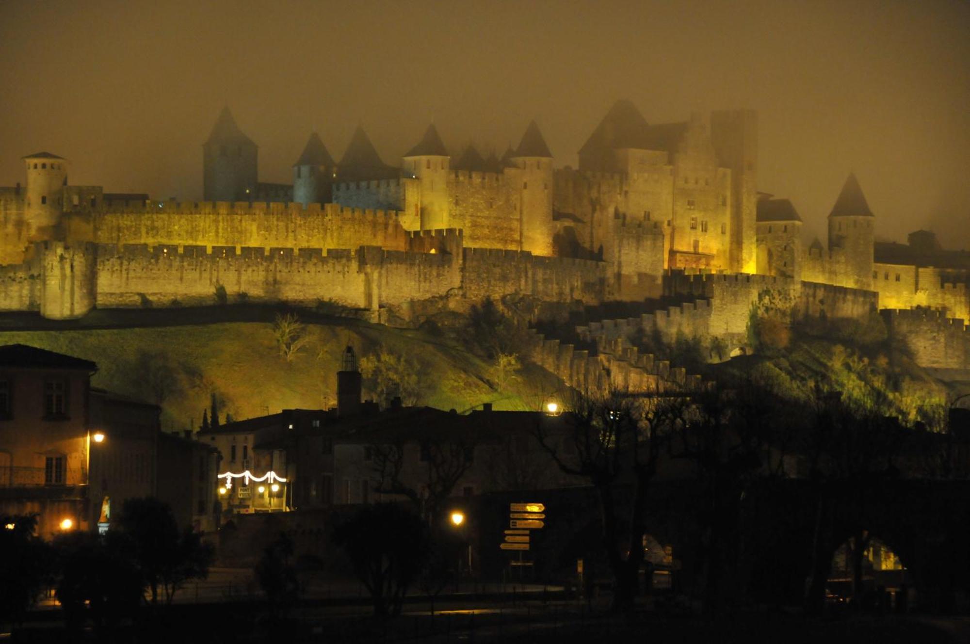 Auberge Des Lices Carcassonne Eksteriør billede